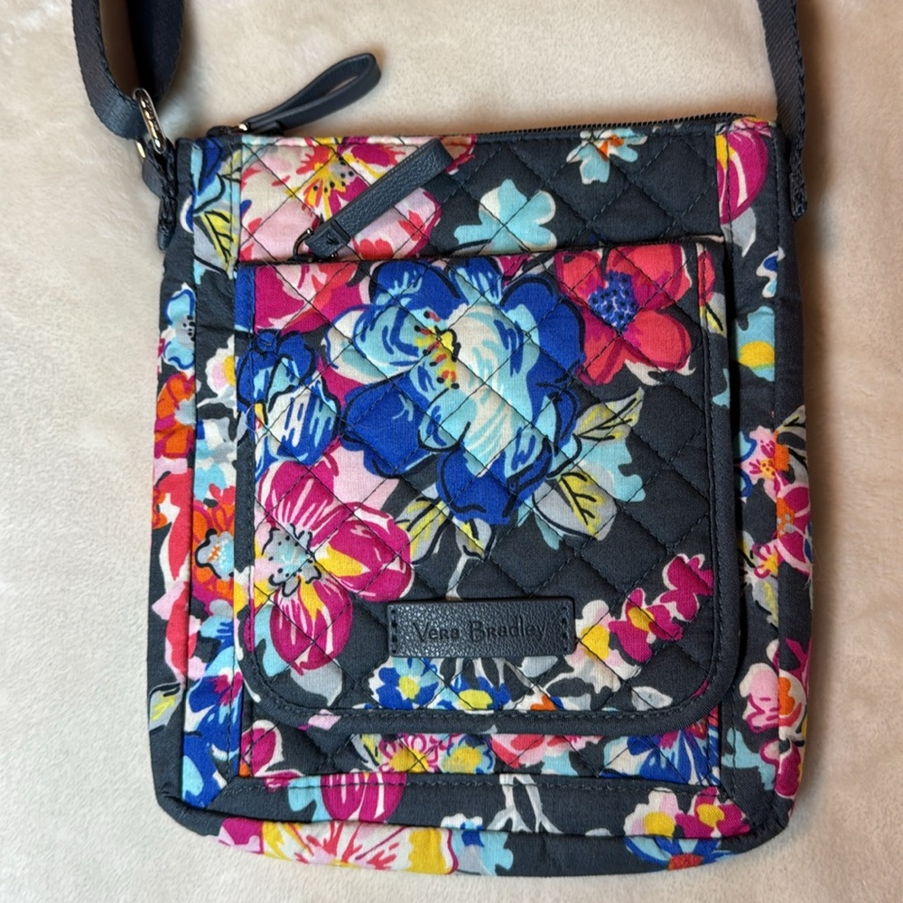 Vera Bradley Crossbody PRETTY POSIES Floral Quilted Purse Handbag
